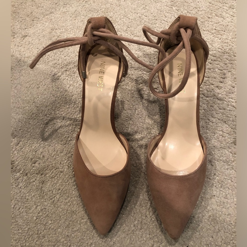 Nine West Ankle Tie Nude / Neutral Pumps / heels - Picture 4 of 9